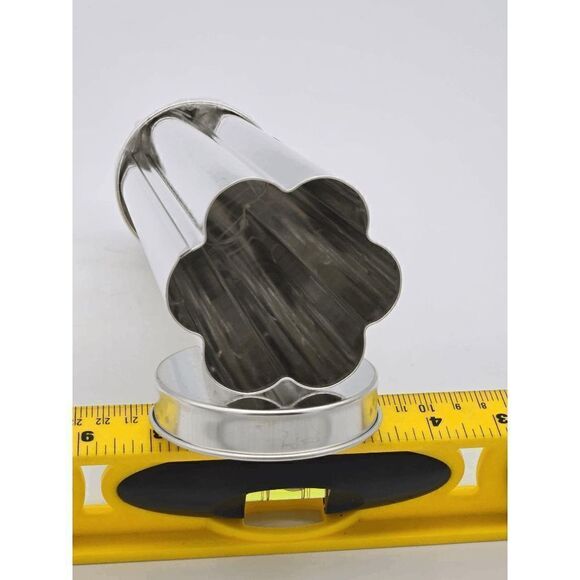 Pampered Chef Bread Tube Flower Valtrompia BreadTube Flower - Picture 2 of 5